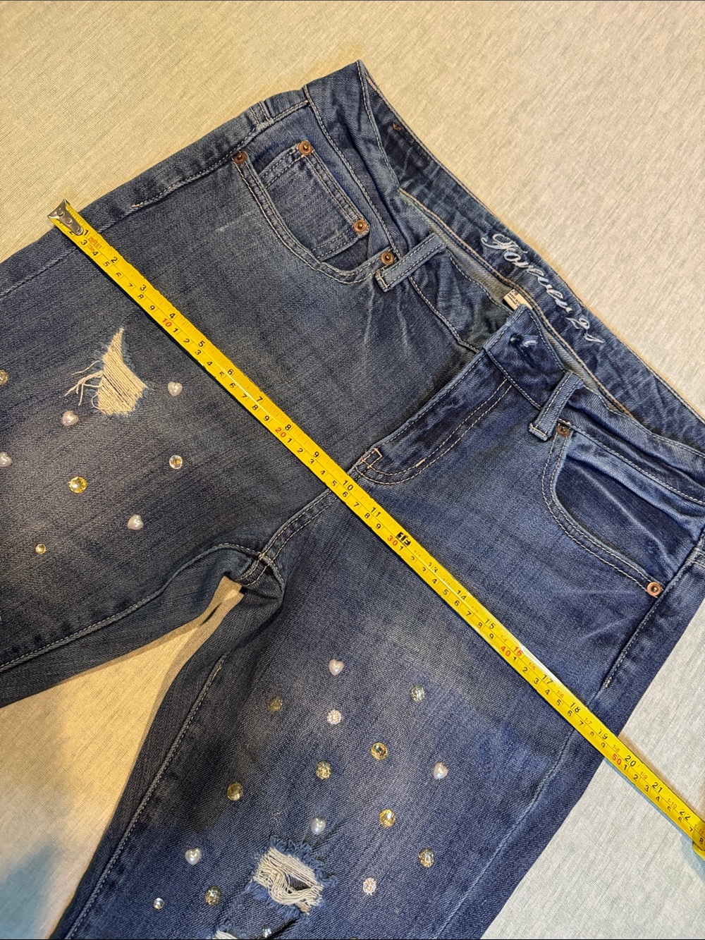 Forever 21 Dark Blue Distressed Boyfriend Jeans with Stud Accents - Picture 5 of 12